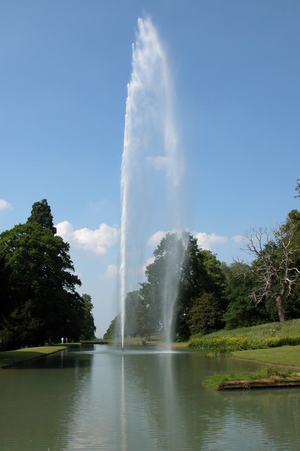 Stanway House and Fountain 