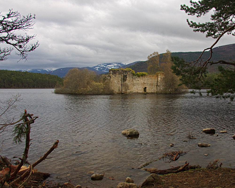 Loch an Eilein Castle 
