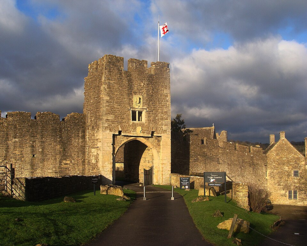 Castles near Bath 