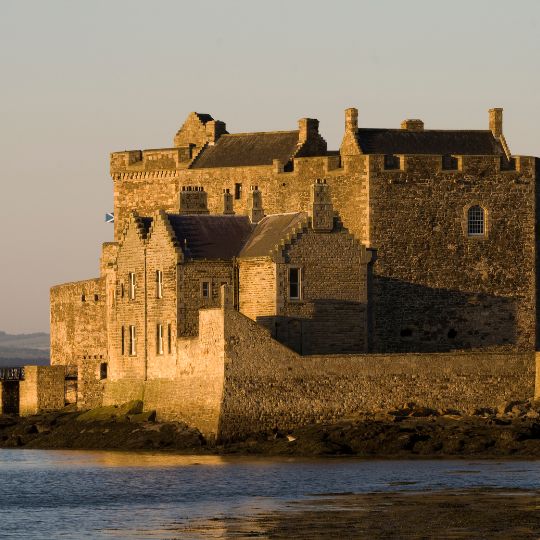 Castles near Edinburgh 