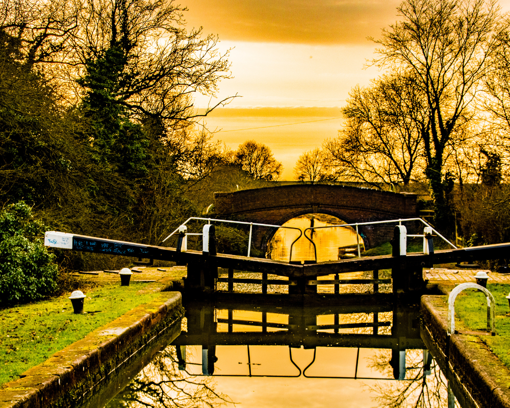 The Heart of England: Exploring Iconic Canals