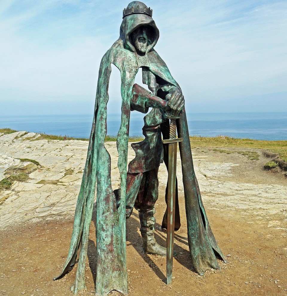 Tintagel Castle – A Place Steeped in Arthurian Legend